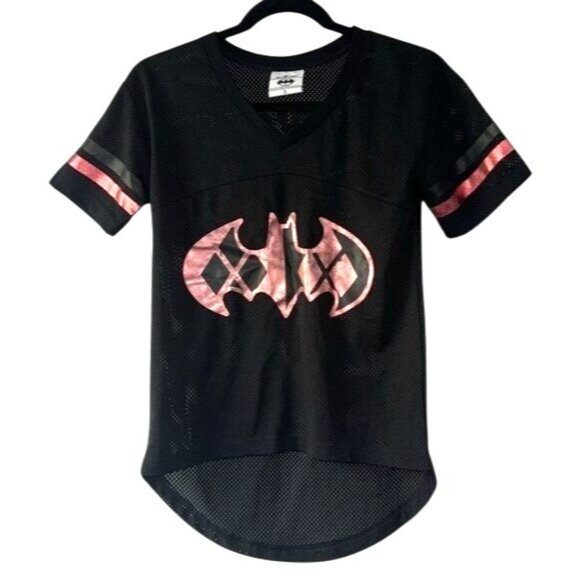 Harley Quinn Batman Mesh Jersey T-Shirt V-Neck Size S Black & Pink - Picture 1 of 7